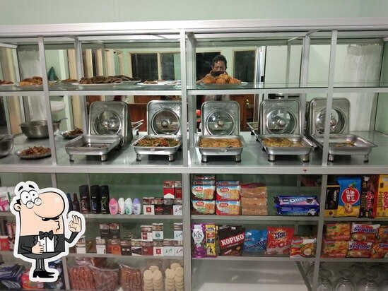 Warung Makan Anugrah: Santap Nikmat di Jantung Cilacap